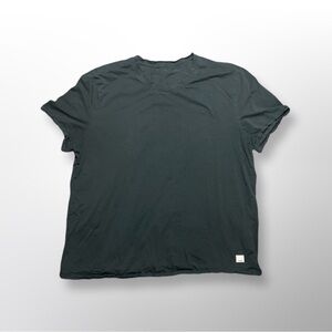 Vuori Women’s Feather Relaxed Tee